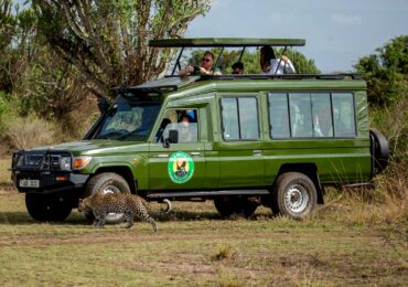 safari-land-cruiser-extended